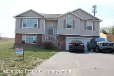 Main picture of 3609 Everett Pl