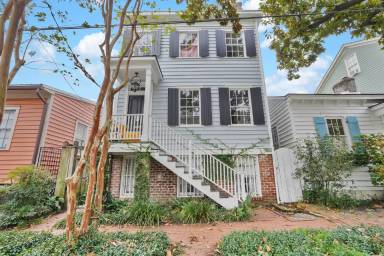 Main picture of 521 E Harris St