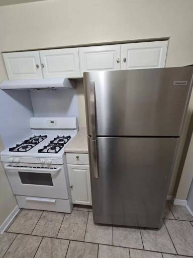 Main picture of 3334 Michigan St