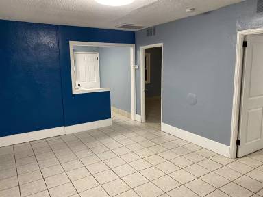 Main picture of 284 W Wood St