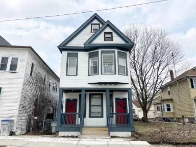 Main picture of 2705 N Humboldt Blvd