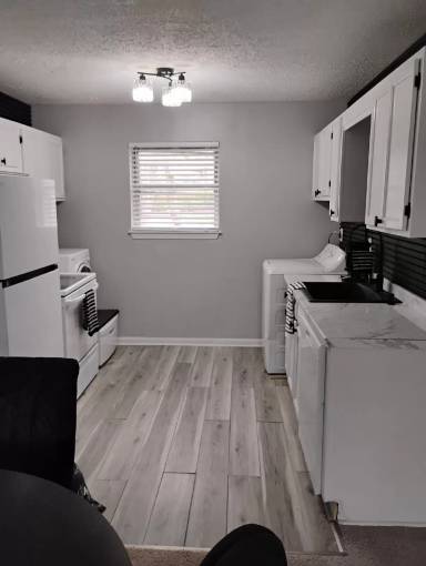Main picture of 201 82nd St S