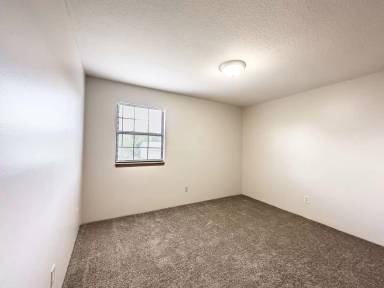 Main picture of 1915 Waverly Ct