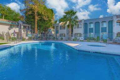 Main picture of Vantage Pointe Apartments