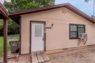 Main picture of 4640 FM 1374 Rd