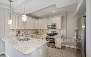 Main picture of 317 Todd Pl NE
