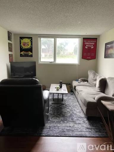 Main picture of 6631 Holdrege St