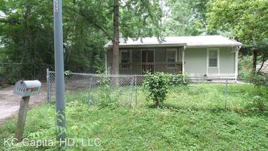 Main picture of 5000 N Crystal Ave