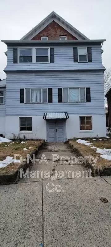 Main picture of 154 Garibaldi Ave