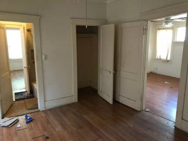 Main picture of 1628 Birch St