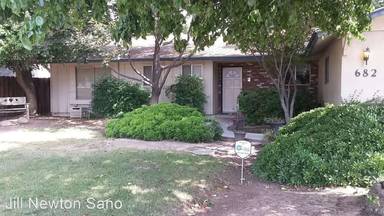 Main picture of 682 E Ponderosa Ave