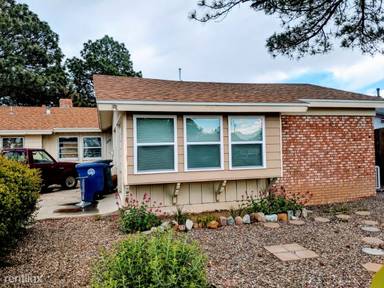 Main picture of 2732 Mesilla St NE
