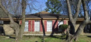 Main picture of 3192 Forest Glen St