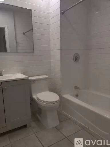 Main picture of 1 Dell St