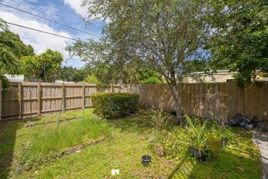 Main picture of 611 SW 17th St