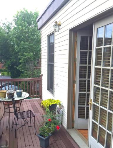 Main picture of 5934 Elwood St