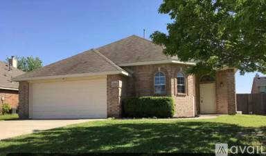 Main picture of 3210 Blue Jay Ln
