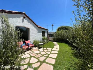 Main picture of 220 E Alamar Ave