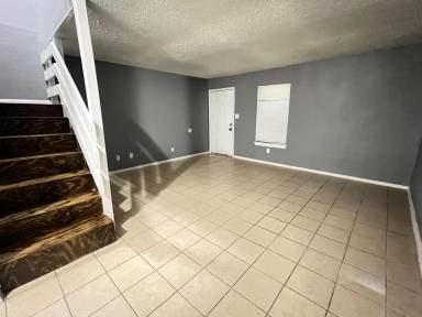 Main picture of 607 Sinclair Dr