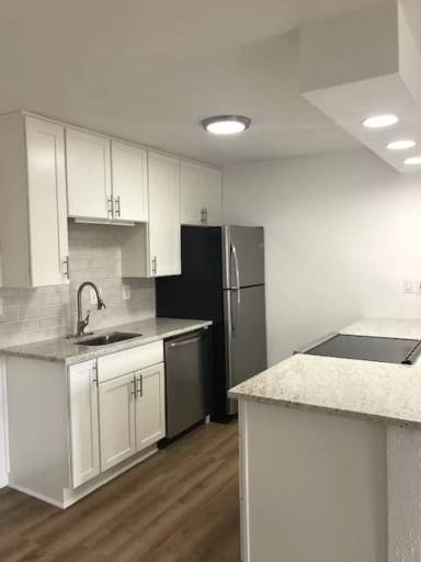 Main picture of Peppertree Condominiums