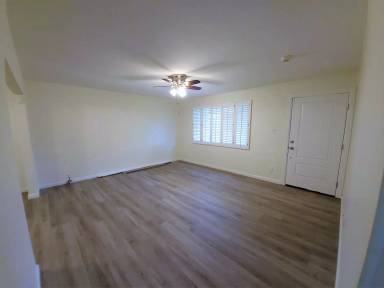 Main picture of 1414 E Orange St