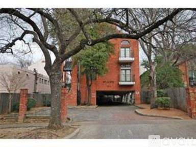 Main picture of 2811 Rio Grande St