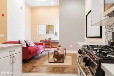 Main picture of 646 Montgomery St