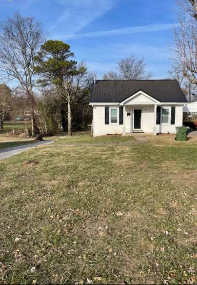 Main picture of 310 Woodlawn Ave