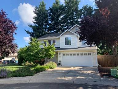 Main picture of 18202 SE 12th Cir