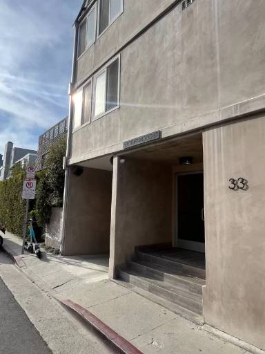 Main picture of 33 Driftwood St