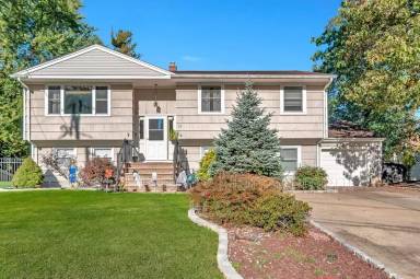 Main picture of 19 Central Ave