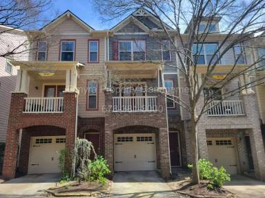 Main picture of 831 Commonwealth Ave SE