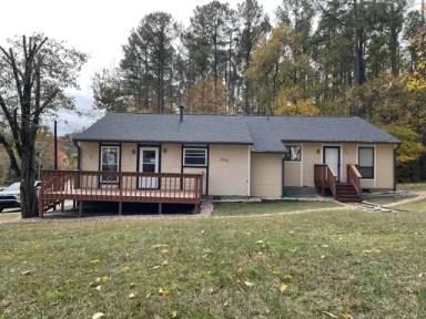 Main picture of 2001 Peppertree St