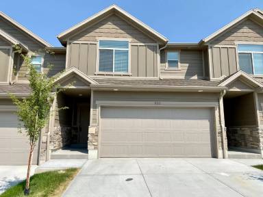 Main picture of 551 E Quail Ln