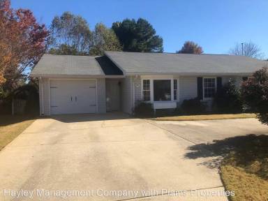 Main picture of 2105 Henderson Dr