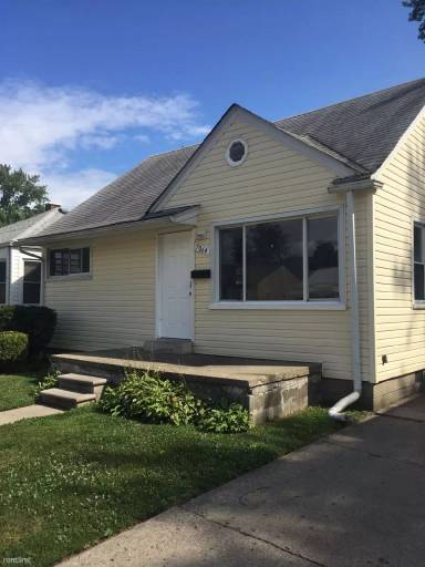 Main picture of 7084 Westminster Ave