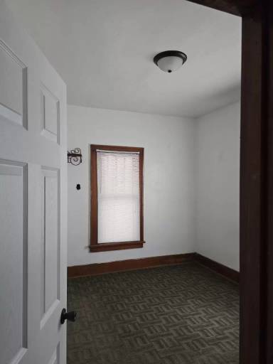 Main picture of 113 6th Ave SE