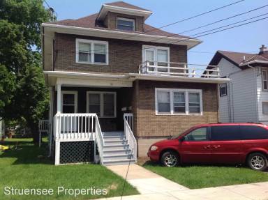 Main picture of 30 W 10th Ave