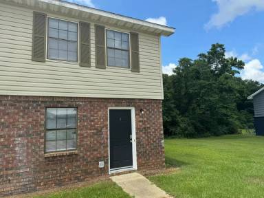 Main picture of 320 Mona Dr