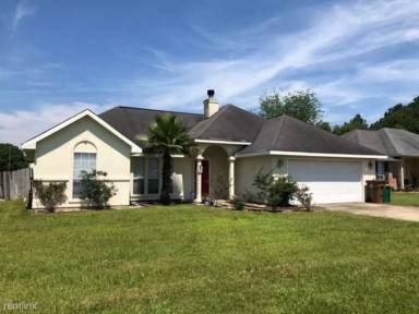 Main picture of 13194 Tyler Cir