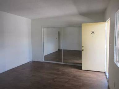 Main picture of 8456 Columbus Ave