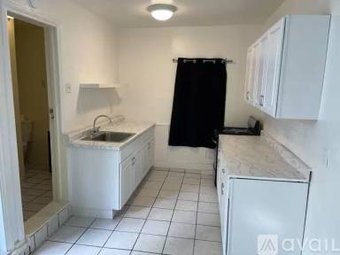 Main picture of 11242 S Mariposa Ave