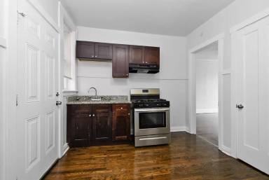 Main picture of 7417 S Colfax Ave