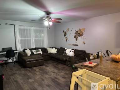 Main picture of 5 Garfield Ave