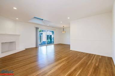 Main picture of 1060 Rose Ave