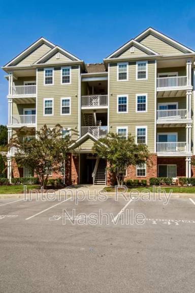 Main picture of 8150 Lenox Creekside Dr