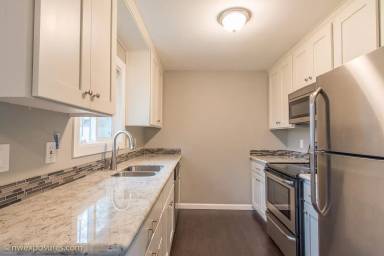 Main picture of 8020 SW Thorn St