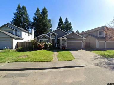 Main picture of 5031 Deerwood Dr