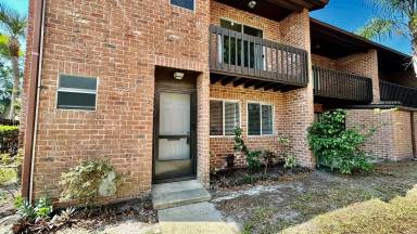 Main picture of 2369 Tom Jones St