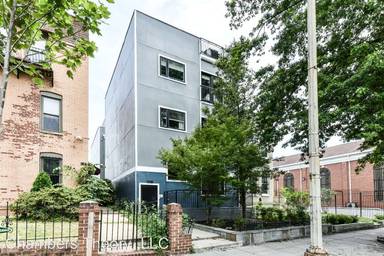 Main picture of 1018 Florida Ave NE
